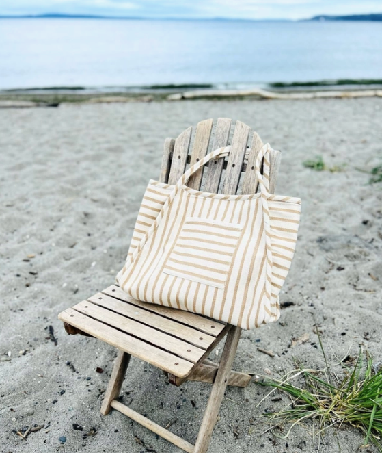 The Easy Tote: Tan